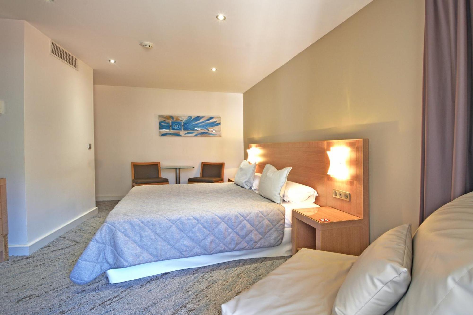 Hotel Le Rocher Calvi  Exteriör bild